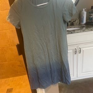 Small t-shirt ombré dress